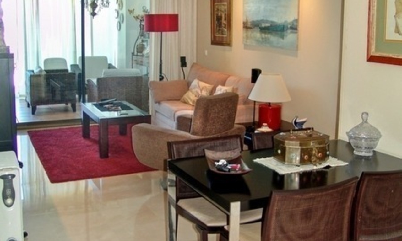 Apartamento de estilo contemporáneo en venta en La Quinta, Benahavis - Marbella 7