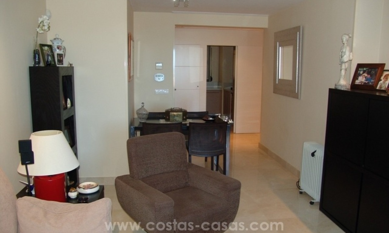 Apartamento de estilo contemporáneo en venta en La Quinta, Benahavis - Marbella 8