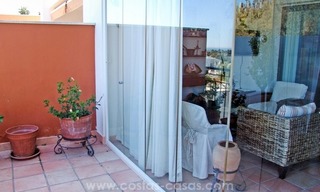 Apartamento de estilo contemporáneo en venta en La Quinta, Benahavis - Marbella 3