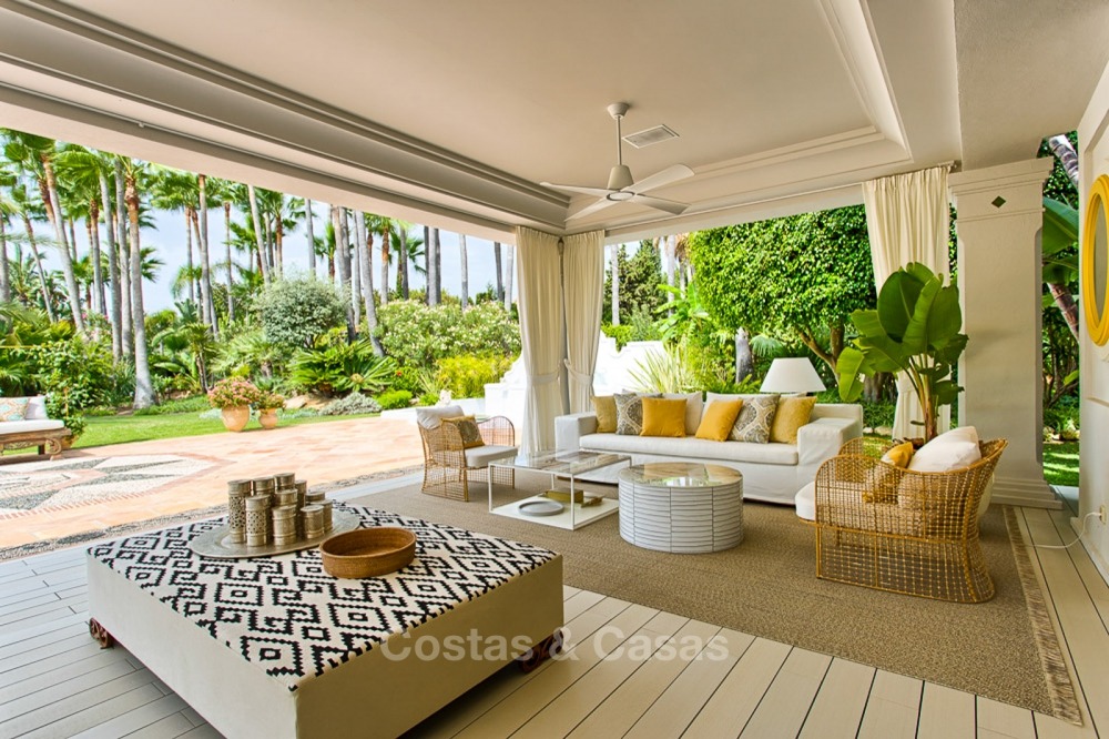 Espectacular cortijo villa junto a la playa en venta en Marbella 11166