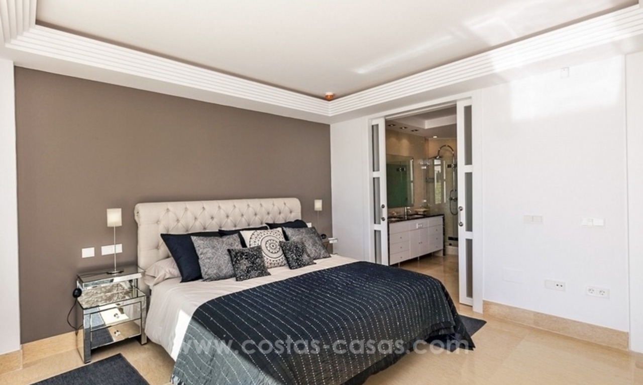 Apartamento moderno de lujo en venta en Nueva Andalucia - Marbella 8