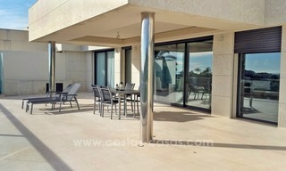 Apartamento moderno de lujo en venta en Nueva Andalucia - Marbella 2