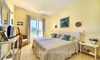Villa en venta en Marbella Este con hermosas vistas panorámicas al mar 12