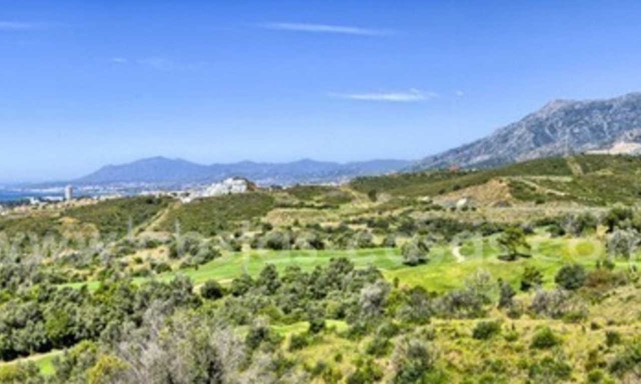 Villa en venta en Marbella Este con hermosas vistas panorámicas al mar 8