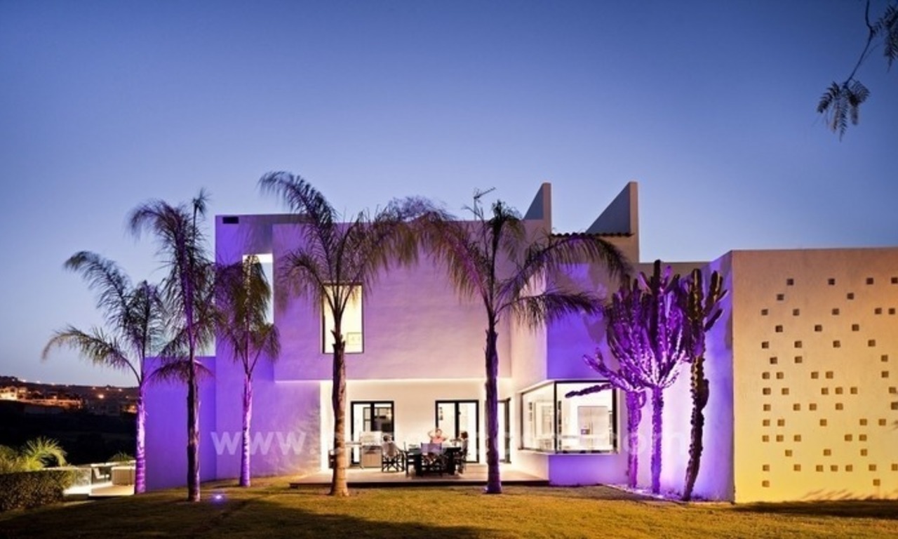 Villa exclusiva de estilo moderno en venta en la zona de Marbella - Benahavis 8