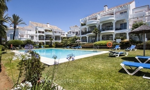 Ático de 4 dormitorios en venta en una urbanización cerrada en Marbella 