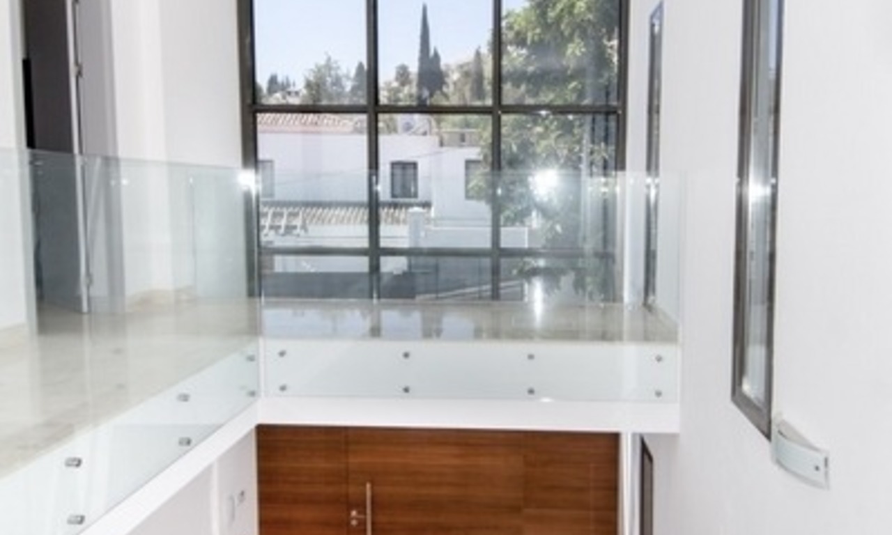 Nueva villa moderna a estrenar en venta en Nueva Andalucía, Marbella 4