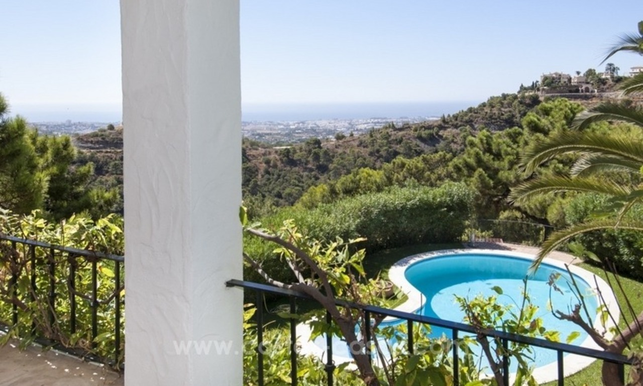 Magnífica y elegante villa Encanto provenzal en exclusiva en El Madroñal - Benahavis, con excepcionales vistas al mar 16