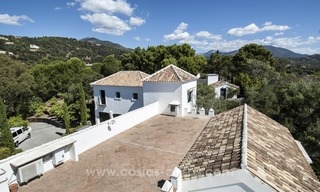 Magnífica y elegante villa Encanto provenzal en exclusiva en El Madroñal - Benahavis, con excepcionales vistas al mar 30
