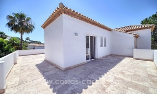 Villa reformada en venta en una comunidad cerrada en Nueva Andalucía - Marbella 19
