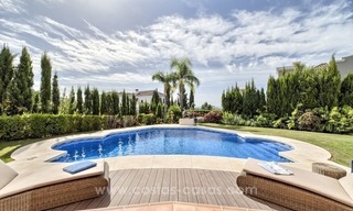 Villa de estilo clásico en venta en Elviria, Marbella 3