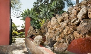 Villa clásica de estilo rústico en venta en El Madroñal, Benahavis - Marbella 17