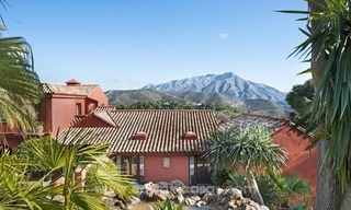 Villa clásica de estilo rústico en venta en El Madroñal, Benahavis - Marbella 20