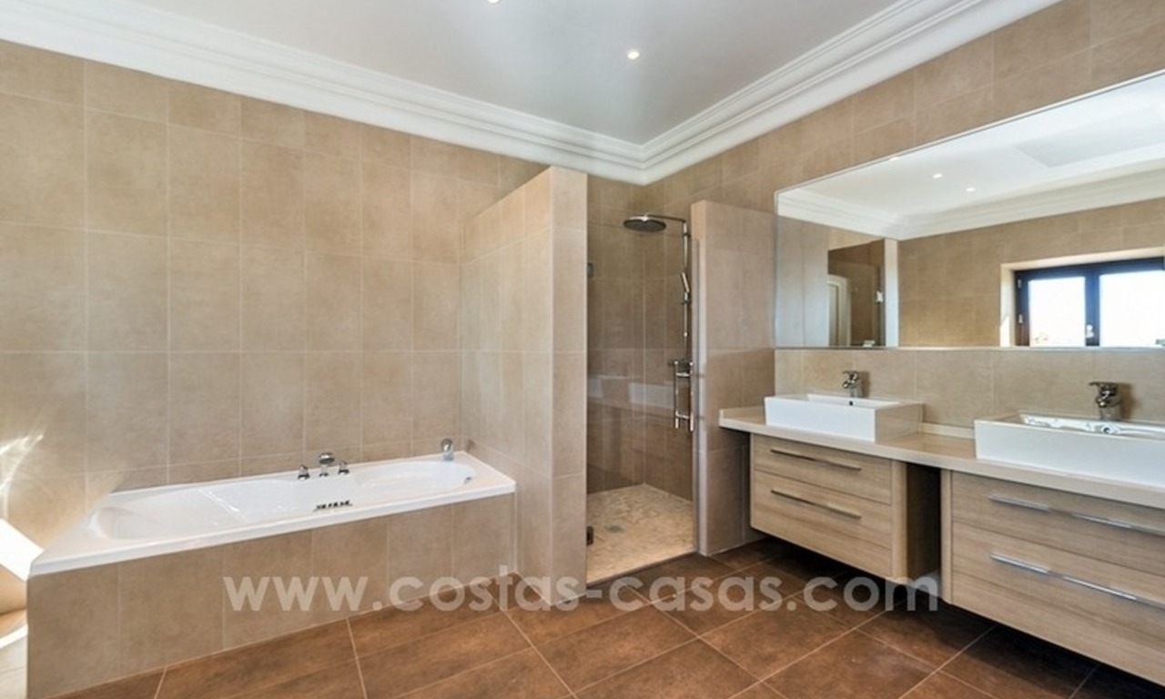 Villa Moderna - Andaluza exclusiva en venta en la zona de Marbella - Benahavis 12