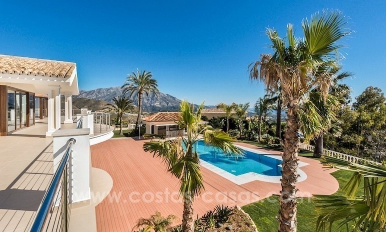 Villa Moderna - Andaluza exclusiva en venta en la zona de Marbella - Benahavis 1