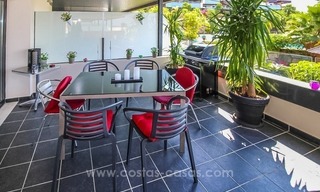 En venta: precioso apartamento moderno, con vistas al mar en la zona de Benahavis - Marbella 5