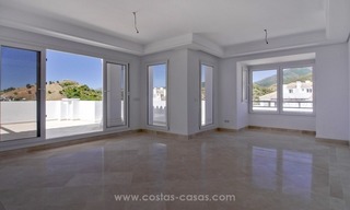 En venta: Nuevos apartamentos y áticos de lujo, Nueva Andalucía, Marbella 30