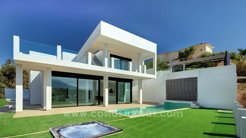 Villa moderna de nueva construcción en venta al Este de Marbella