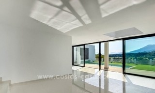 Villa moderna de nueva construcción en venta al Este de Marbella 3