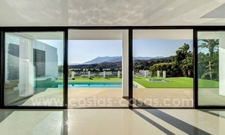 Villa moderna de nueva construcción en venta al Este de Marbella 4