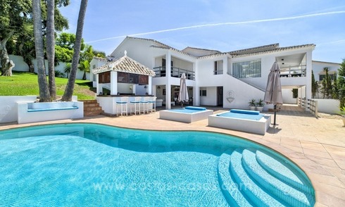Villa en venta en Marbella Este 