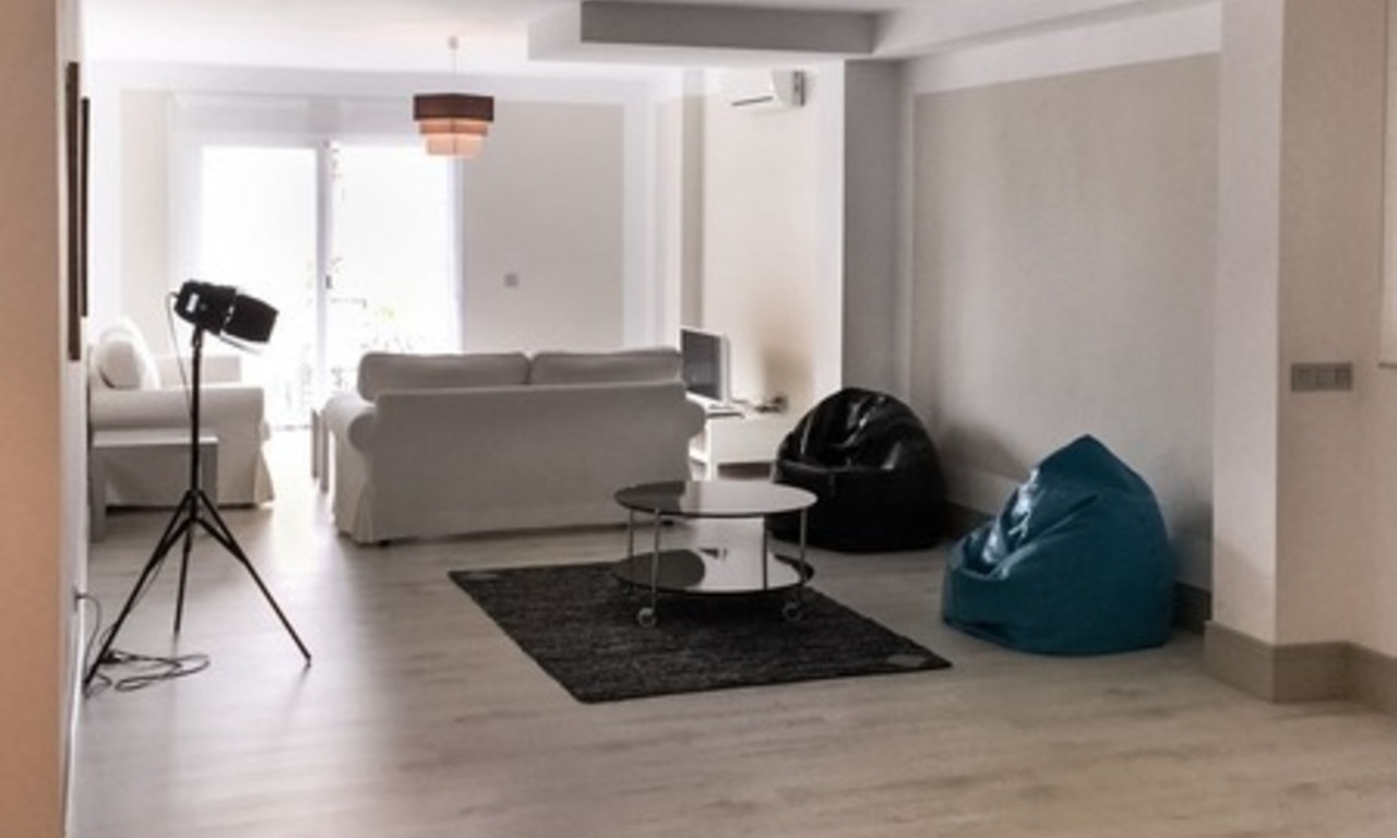 En venta: Bonito apartamento situado cerca de Puerto Banús, Marbella 2