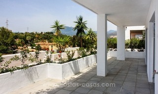 En venta: Bonito apartamento situado cerca de Puerto Banús, Marbella 3