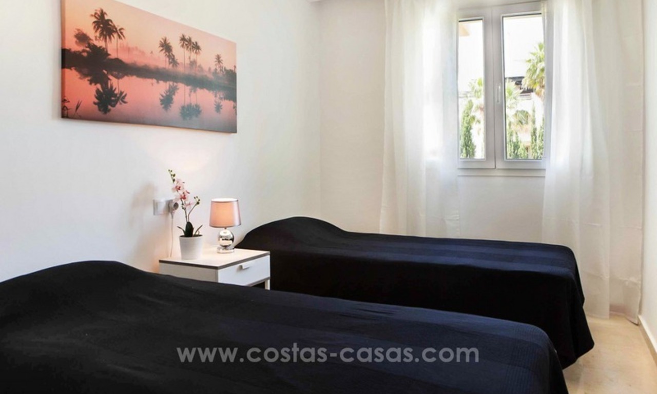 Amplio apartamento en venta en excelente ubicación en Nueva Andalucía en Marbella, cerca de Puerto Banús 14