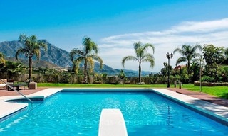 Gran villa con vistas al mar en venta en el Madroñal, Benahavis - Marbella 3