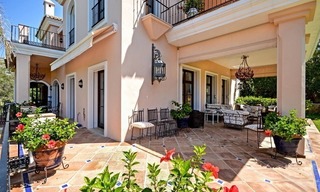 Bonita villa en venta, primera línea de golf, en Marbella Este 6