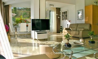 Villa de estilo moderno, con excelentes vistas panorámicas al mar en Marbella 4