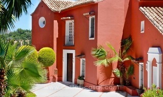 A la venta: Villa encantadora tradicional andaluza, con excelentes vistas al mar en El Madroñal, Benahavis - Marbella 2
