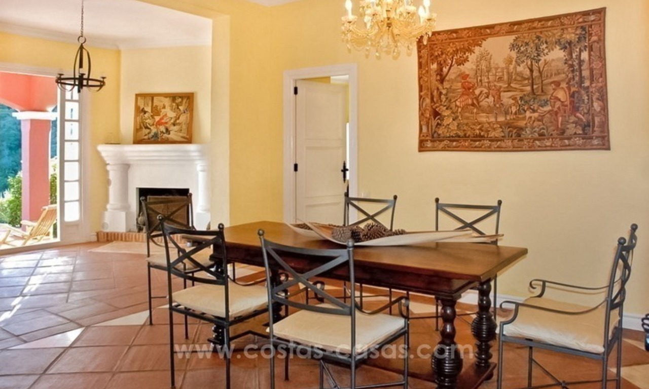 A la venta: Villa encantadora tradicional andaluza, con excelentes vistas al mar en El Madroñal, Benahavis - Marbella 17