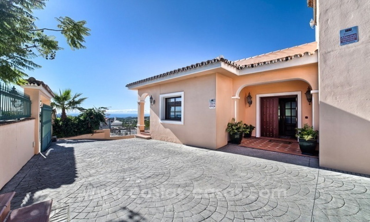 Amplia villa de calidad en venta en Benahavis - Marbella 4
