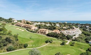 Ganga! Adosadas en primera línea de golf en venta en Cabopino, Marbella 1