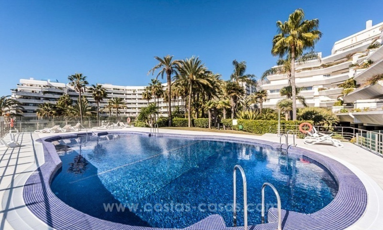 Exclusivo apartamento de lujo en primera línea de playa en venta en Marbella centro 5