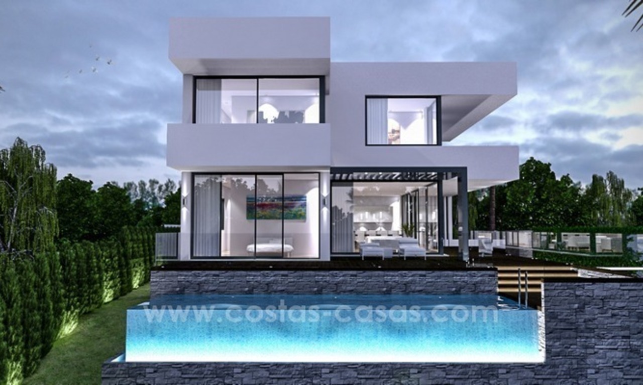 En venta en Marbella Este: nueva villa moderna de playa llave en mano 1