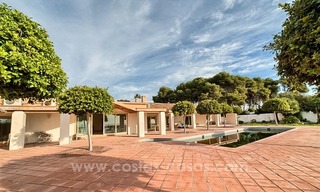 Parcela frente al mar con proyecto de Villa en venta en la Nueva Milla de Oro, Marbella - Estepona 9