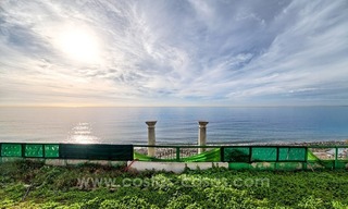 Parcela frente al mar con proyecto de Villa en venta en la Nueva Milla de Oro, Marbella - Estepona 5
