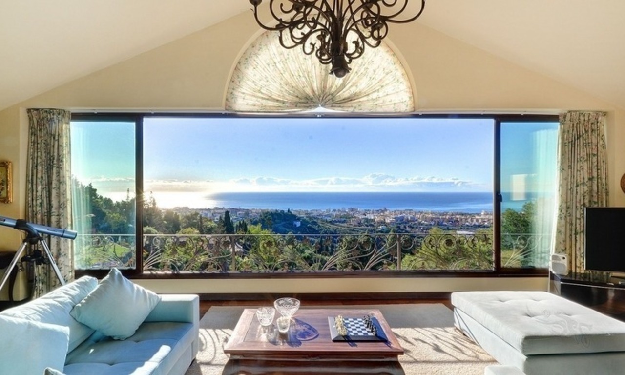 Villa de lujo con vistas al mar en venta cerca de la ciudad de Marbella 3