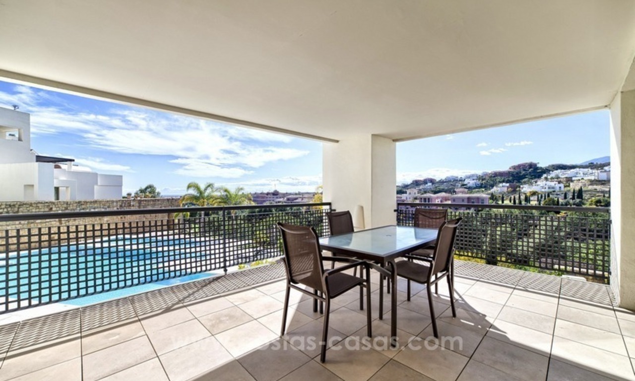 Para la venta: 2 apartamentos modernos de calidad superior y de estilo contemporáneo en un Golf Resort en Benahavís - Marbella 0