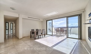 Para la venta: 2 apartamentos modernos de calidad superior y de estilo contemporáneo en un Golf Resort en Benahavís - Marbella 19