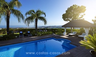 Marbella - Benahavis en venta: Increíbles vistas panorámicas al mar y Villa totalmente reformada 434 