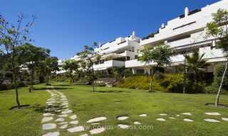 Apartamento ático moderno con vistas panorámicas al mar en venta en Benahavis - Marbella 19981 
