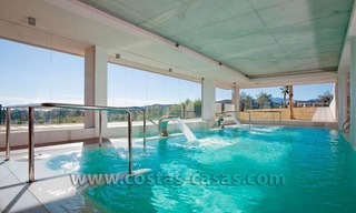 En venta en Marbella - Benahavís: Lujoso apartamento de estilo moderno en golf resort 3