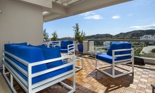 En venta en Marbella - Benahavís: Lujoso apartamento de estilo moderno en golf resort 8