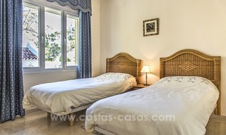 Villa de lujo en primera línea de golf en venta en Nueva Andalucía, Marbella 26