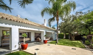 A la venta: Villa de Diseño en primera Línea de Golf, Nueva Andalucía, Marbella 5