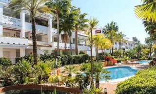 Apartamento frente al mar en venta, primera línea de la Milla de Oro - Marbella 5
