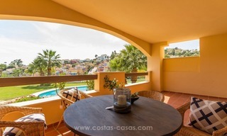 Apartamentos y áticos en venta en Nueva Andalucía, Marbella 0